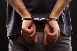 Адвокат по криминальным делам. Кто не имеет права занимать эту должность?